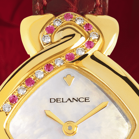 Elegante feminine Uhren für Damen: Griha Laxmi: Golduhr mit 9 Diamanten et 8 rosa Saphiren , Zifferblatt Perlmutter weiss, vergoldete Hände, Goldcabochon mit einem Rubin, Armband aus Alligator rot