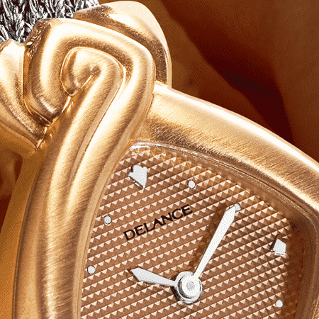 Originelle Armbanduhren für Frauen: Diversity: Rosagolduhr satinierte, verkupfertes Zifferblatt mit 12 Index, nickelierte Hände, Goldcabochon mit brillant Goldarmband Cascade weiss
