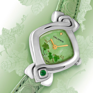 Chloe, die Stahl Damenuhr mit einem bemalten Zifferblatt und einem Alligator Armband in Pastel grün. Wasserdicht, Swissmade, Saphirglass